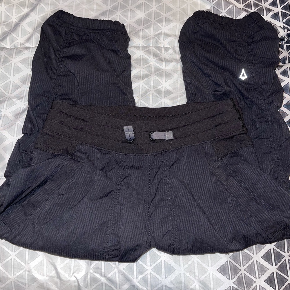 Ivivva sweats